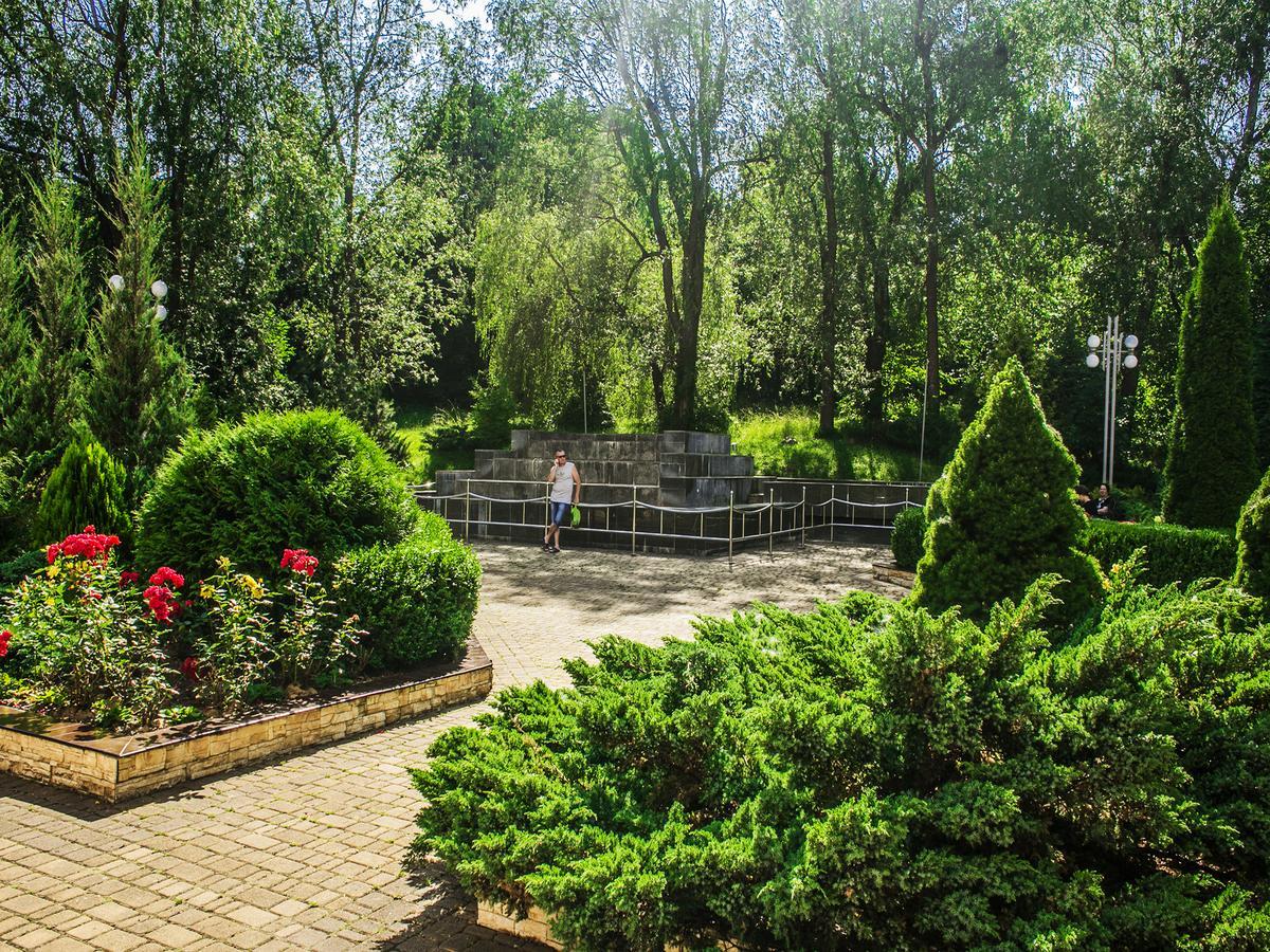 Sanatorium Elite Dnipro Hotel Truskavets Bagian luar foto
