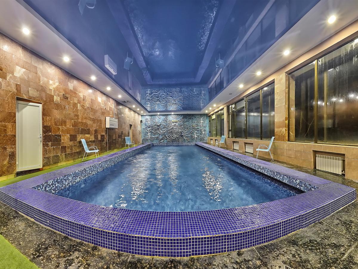 Sanatorium Elite Dnipro Hotel Truskavets Bagian luar foto
