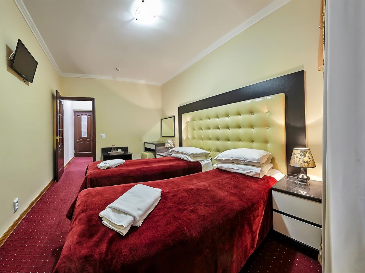Sanatorium Elite Dnipro Hotel Truskavets Bagian luar foto