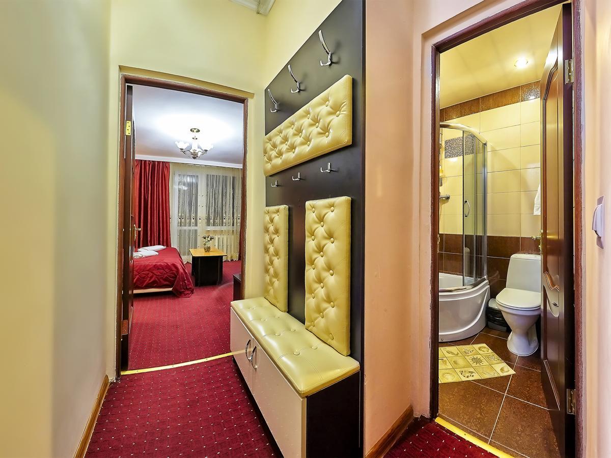 Sanatorium Elite Dnipro Hotel Truskavets Bagian luar foto