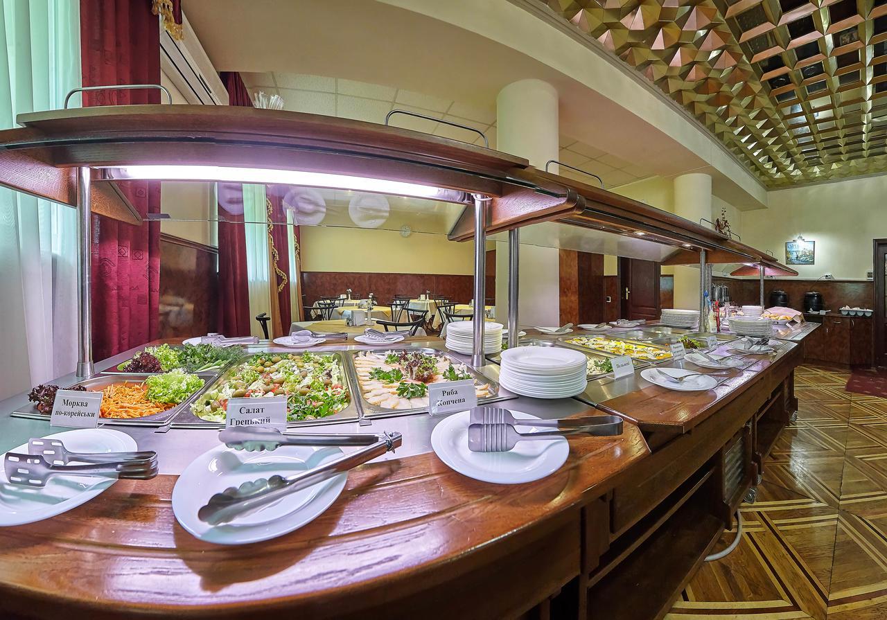Sanatorium Elite Dnipro Hotel Truskavets Bagian luar foto